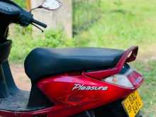 https://riyasewana.com/uploads/hero-pleasure-2315100213773.jpg