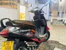 https://riyasewana.com/uploads/hero-pleasure-241456294772.jpg