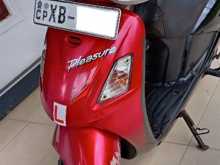 Hero Pleasure 2012 Motorbike