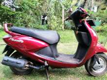 Hero Pleasure 2012 Motorbike