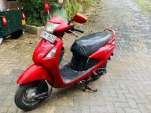 Hero Pleasure 2012 Motorbike