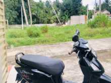 https://riyasewana.com/uploads/hero-pleasure-2716405013803.jpg