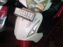 Hero Pleasure 2015 Motorbike