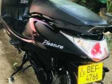Hero Pleasure 2016 Motorbike