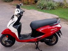 Hero Pleasure 2015 Motorbike