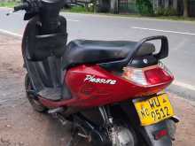 Hero Pleasure 2011 Motorbike