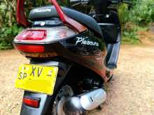 Hero Pleasure 2012 Motorbike