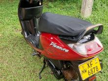 Hero Pleasure 2011 Motorbike