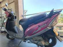 Hero Pleasure 2013 Motorbike