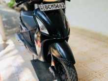 Hero Pleasure 2015 Motorbike