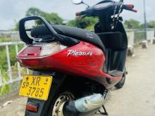 Hero Pleasure 2012 Motorbike