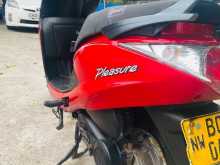 https://riyasewana.com/uploads/hero-pleasure-31054534292.jpg