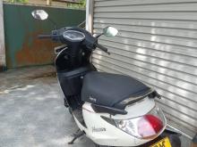 Hero Pleasure 2015 Motorbike