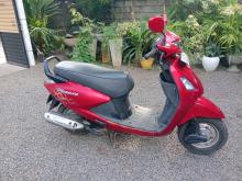 Hero Pleasure 2012 Motorbike