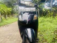 Hero Pleasure 2011 Motorbike