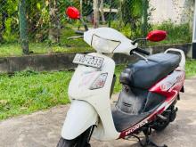 Hero Pleasure 2010 Motorbike