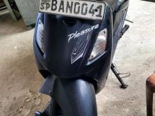 Hero Pleasure 2013 Motorbike