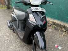 Hero Pleasure 2012 Motorbike