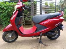 Hero Pleasure 2011 Motorbike