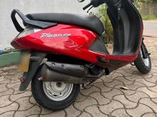 Hero Pleasure 2013 Motorbike