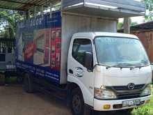 HINO 611 2013 Lorry