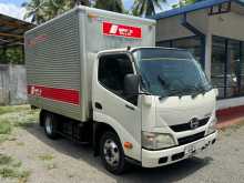 https://riyasewana.com/uploads/hino-dutro-10-5f-1144600453.jpg