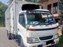 HINO Dutro 2000 Lorry
