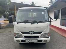 https://riyasewana.com/uploads/hino-dutro-14-5f-60082912.jpg