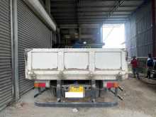 https://riyasewana.com/uploads/hino-japan-lorry-29152414973.jpg