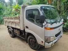 https://riyasewana.com/uploads/hino-tipper-dumptrack-2000-1719532612662.jpg