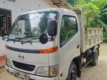 HINO Tipper 2000 Lorry
