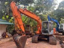 Hitachi 120 Excavator 2000 Heavy-Duty