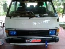 Toyota Hiace 1983 Van