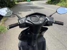 https://riyasewana.com/uploads/honda-110-512183622573.jpg