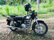 Honda 125 2003 Motorbike