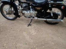 https://riyasewana.com/uploads/honda-125-benly-16185052497178.jpg
