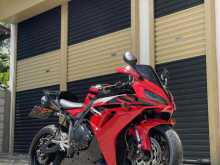 Honda CBR 1000RR 2007 Motorbike