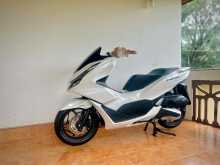 Honda PCX 2024 Motorbike