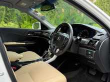 https://riyasewana.com/uploads/honda-accord-2-0l-2015-1415453612654.jpg