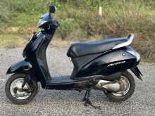 https://riyasewana.com/uploads/honda-activa-159565122812.jpg