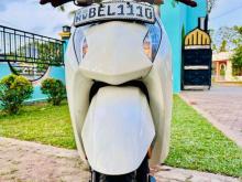 https://riyasewana.com/uploads/honda-activa-241541296825.jpg