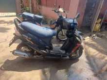 https://riyasewana.com/uploads/honda-activa-27409354093.jpg