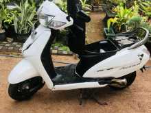 https://riyasewana.com/uploads/honda-activa-41312394372.jpg