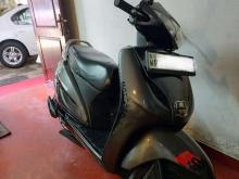 https://riyasewana.com/uploads/honda-activa-9813556224.jpg