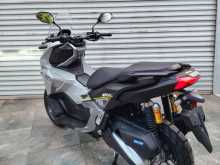 https://riyasewana.com/uploads/honda-adv-160-121945541083.jpg