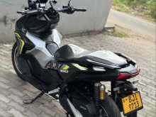 https://riyasewana.com/uploads/honda-adv-160-1718584522633.jpg