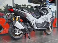 https://riyasewana.com/uploads/honda-adv-160-21023301416.jpg