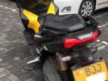 https://riyasewana.com/uploads/honda-adv-160-271412121156.jpg