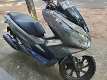 Honda PCX 2021 Motorbike