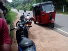 https://riyasewana.com/uploads/honda-bajaj-181805124772.jpg